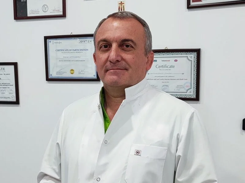 ემზარი ანტონიშვილი